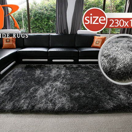 Silk Black/White rug 2x1.4m