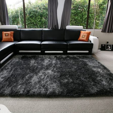 Silk Black/White rug 2x1.4m